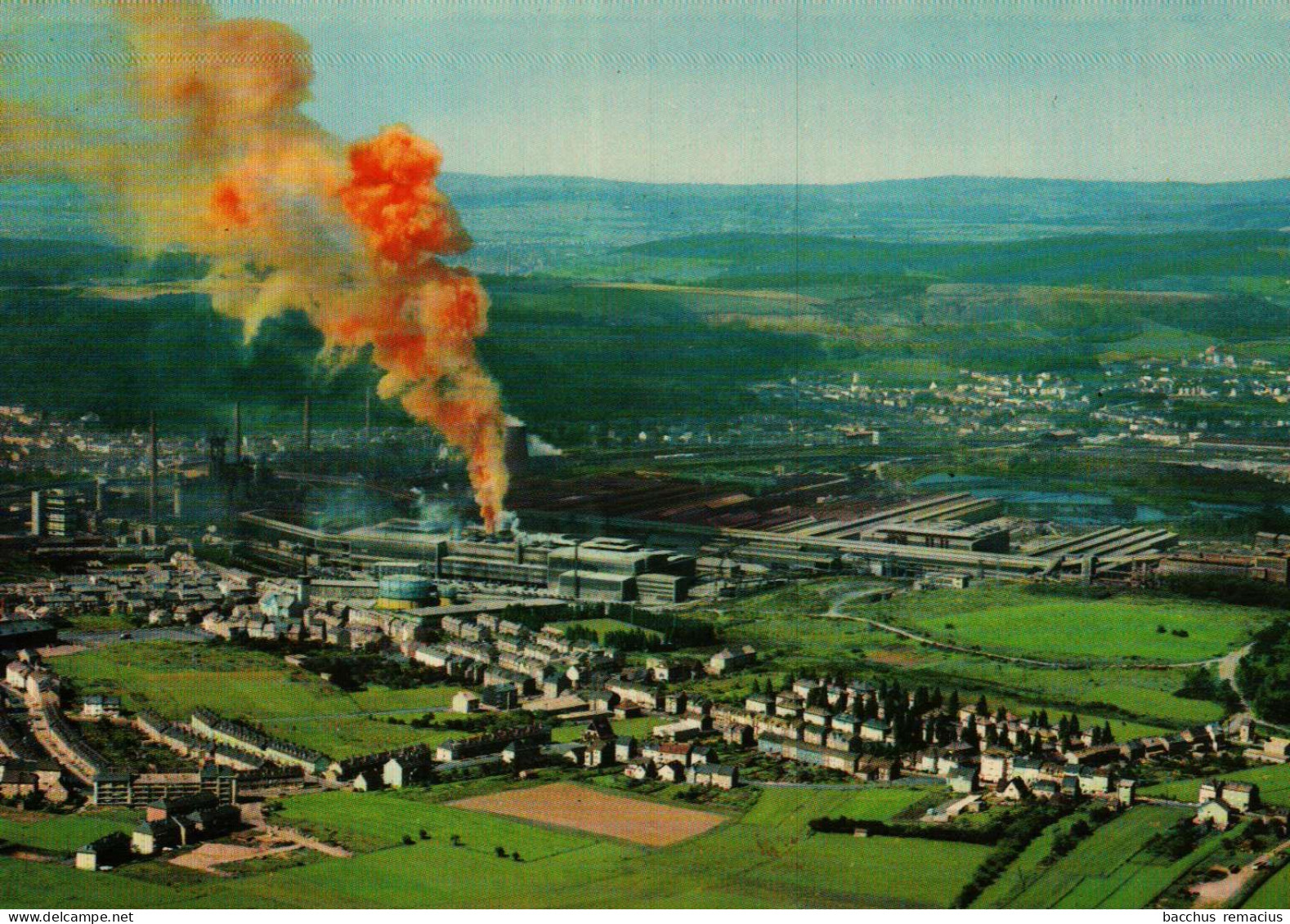 DIFFERDANGE -.Vue Aérienne - Les Usines - Differdange