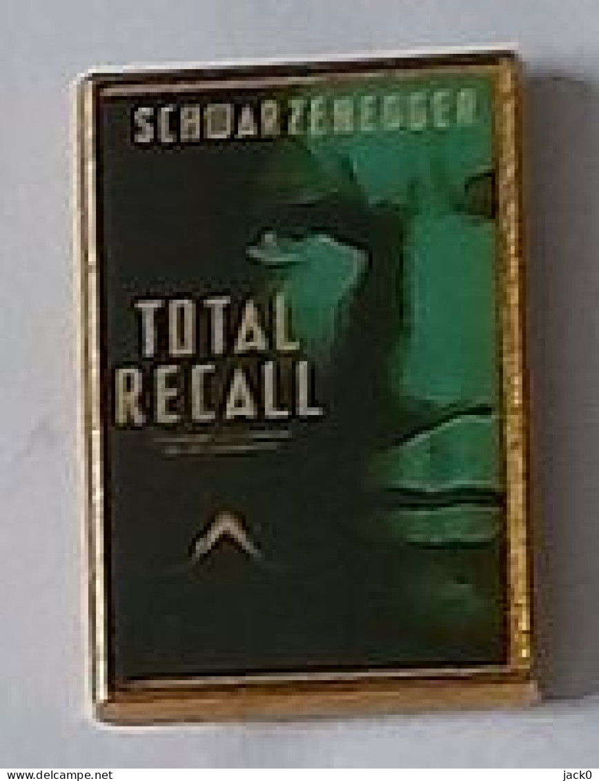 Pin's  Cinéma  Film  TOTAL  RECALL  Avec  SCHWARZENEGGER - Kino