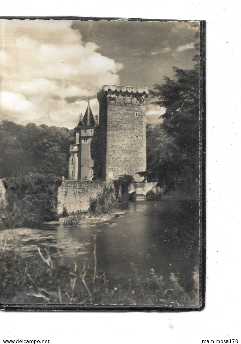 79-SAINT-LOUP-sur-THOUET-LAMAIRE- Une Vue  Du DONJON Du CHATEAU Au Bord Du Thouet - Saint Loup Lamaire