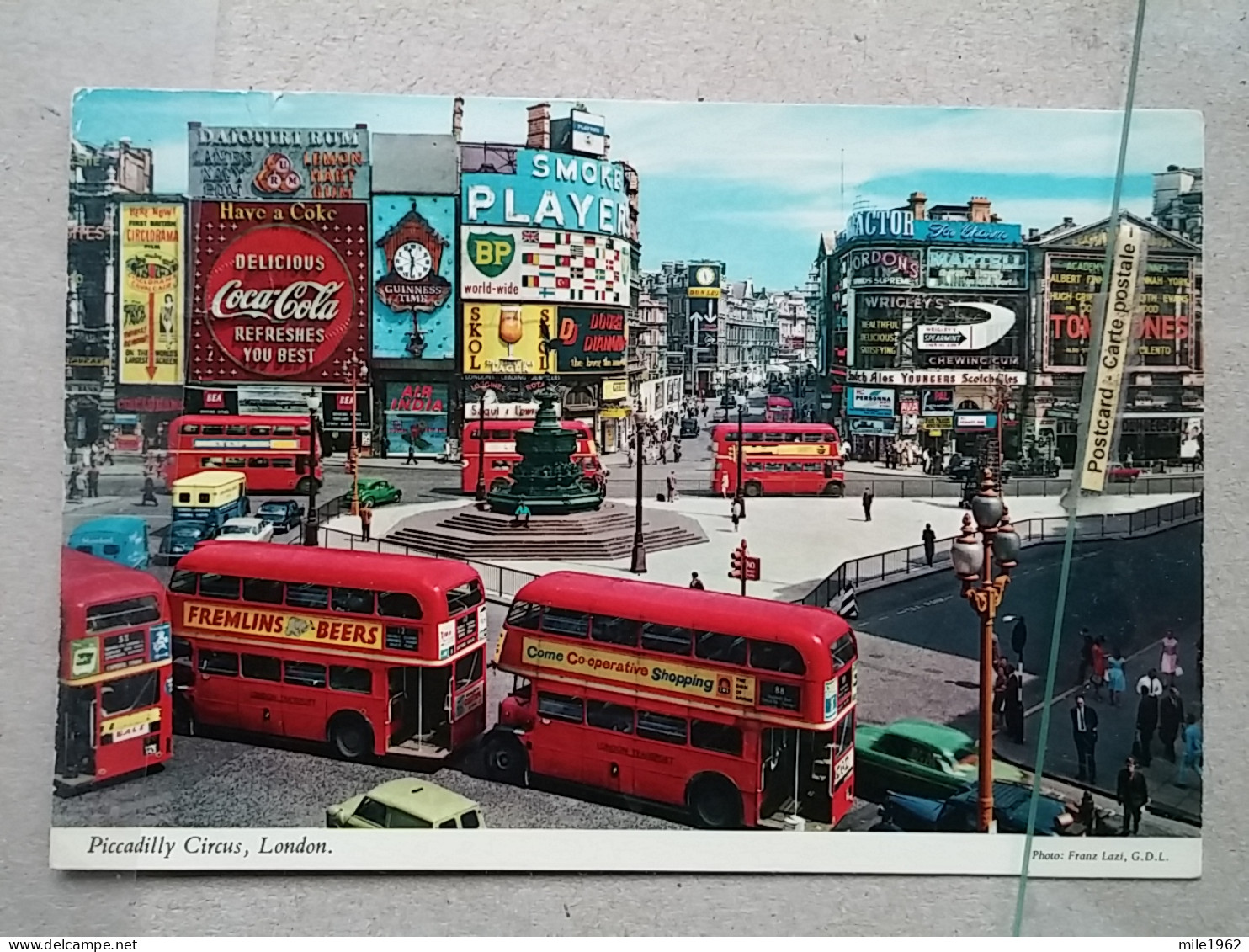 KOV 540-28 - LONDON, England, Bus, Autobus, Coca Cola - Piccadilly Circus