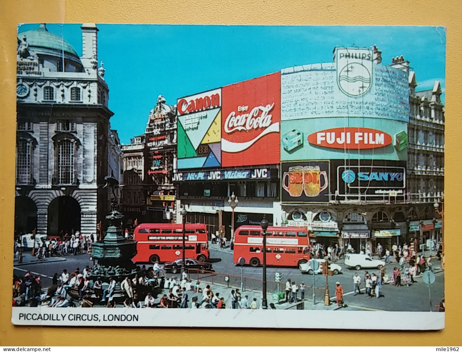 KOV 540-30 - LONDON, England, Bus, Autobus, Coca Cola - Piccadilly Circus