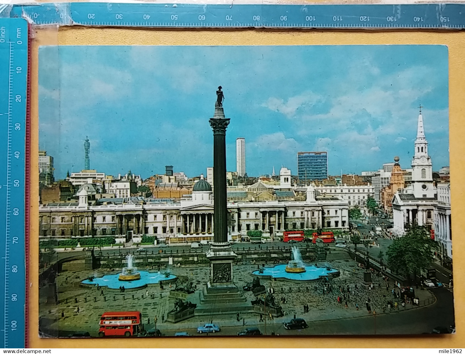 KOV 540-41 - LONDON, England,  - Trafalgar Square