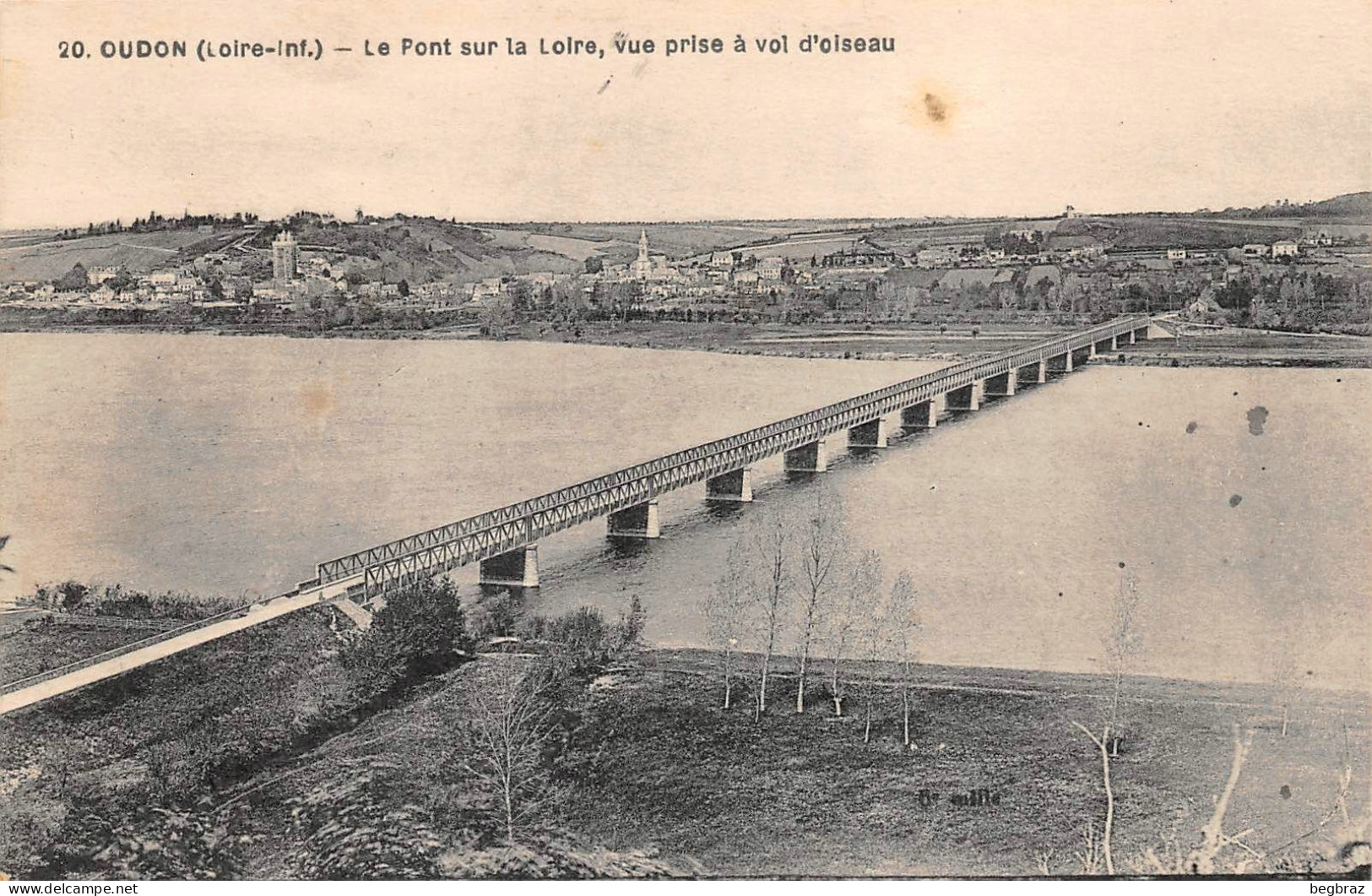 OUDON       PONT SUR LA LOIRE - Oudon