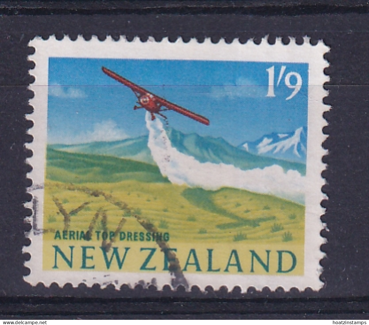New Zealand: 1960/66   Pictorial   SG795   1/9d    Orange-red, Blue, Green & Yellow   Used  - Used Stamps