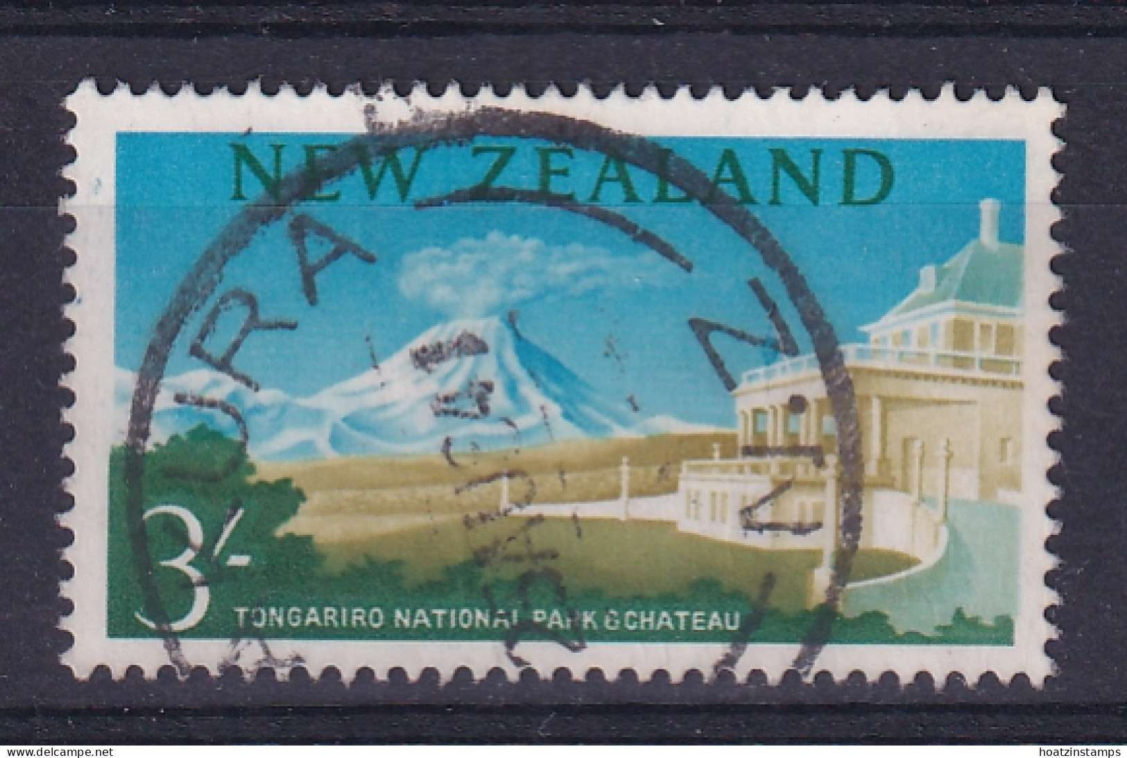 New Zealand: 1960/66   Pictorial   SG799   3/-    Bistre, Blue & Green    Used  - Gebruikt