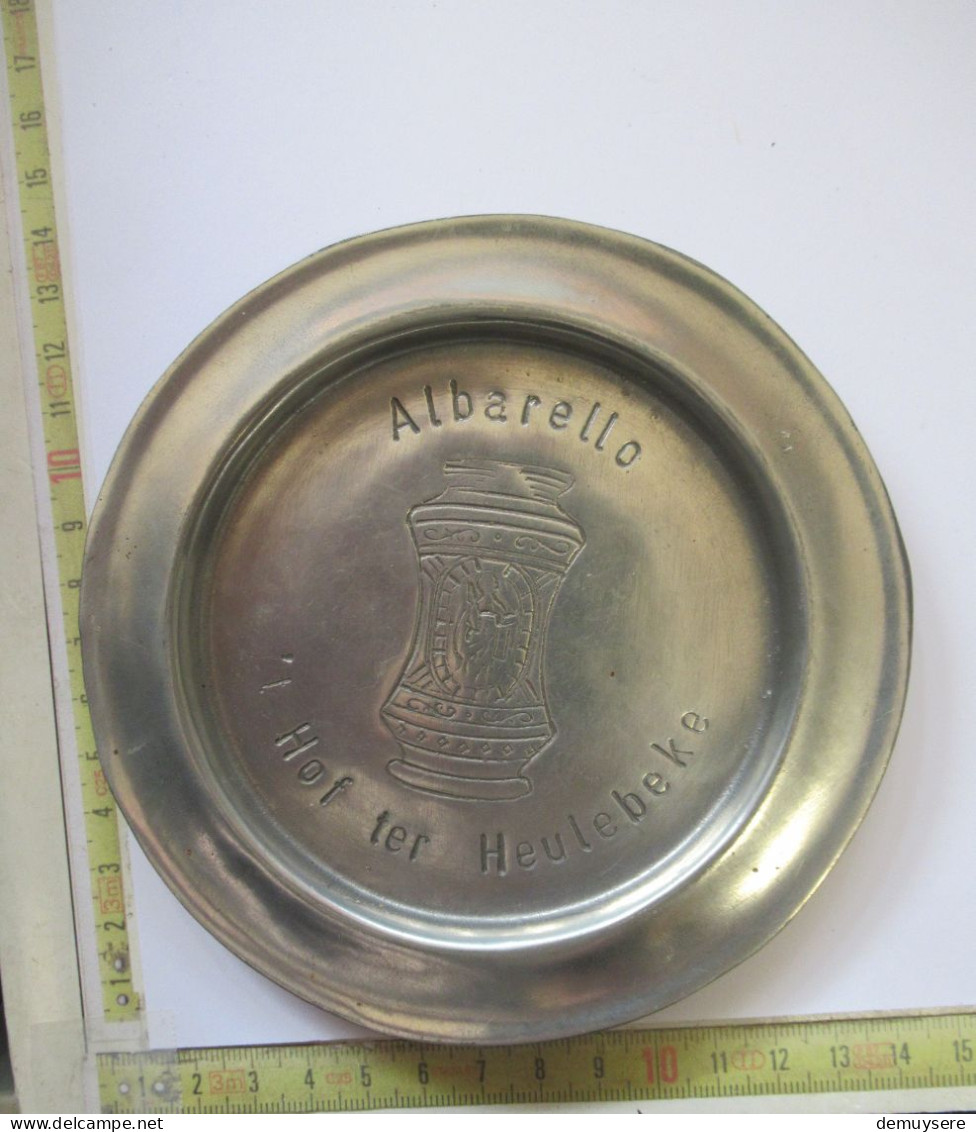 Lade AB - TINNEN PLAAT - ALBARELLO 't HOF TER HEULEBEKE - ETAIN 92 % SANA PLOMB - 146 GRAM - Tins