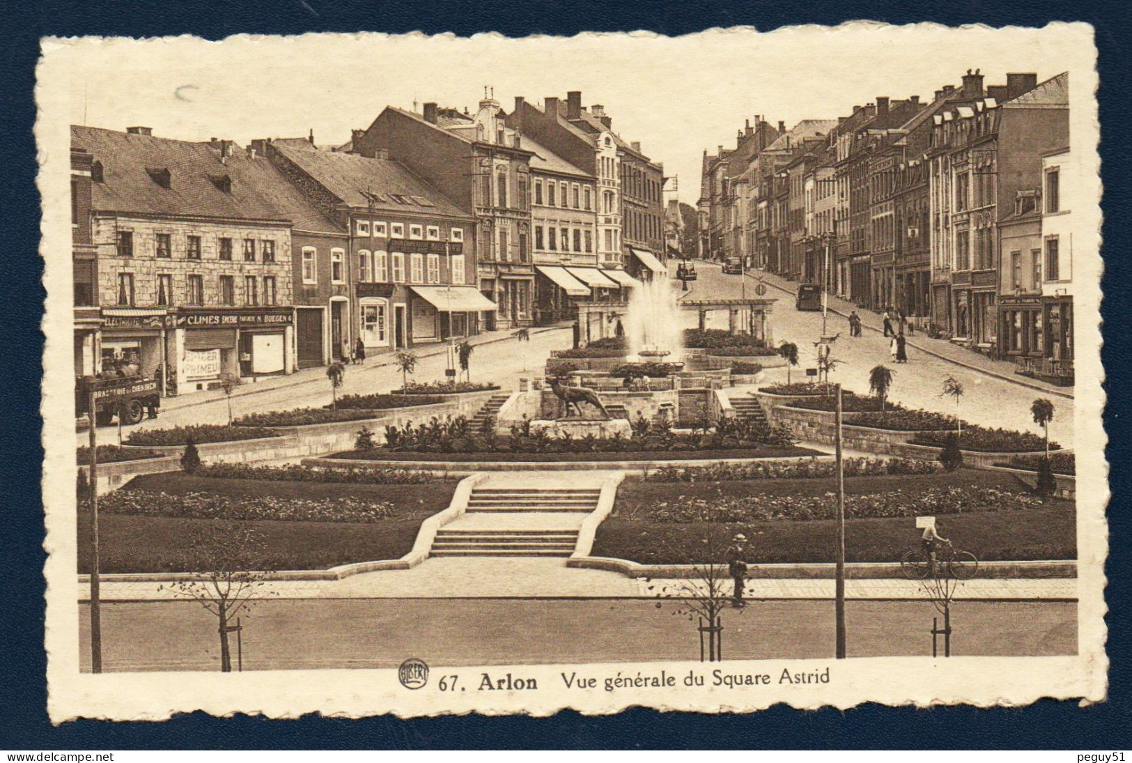 Arlon. Vue Générale Du Square Astrid. Camion De La Brasserie Diekirch. C. Limes Epicerie. Parfumerie N. Boegen. 1939 - Arlon