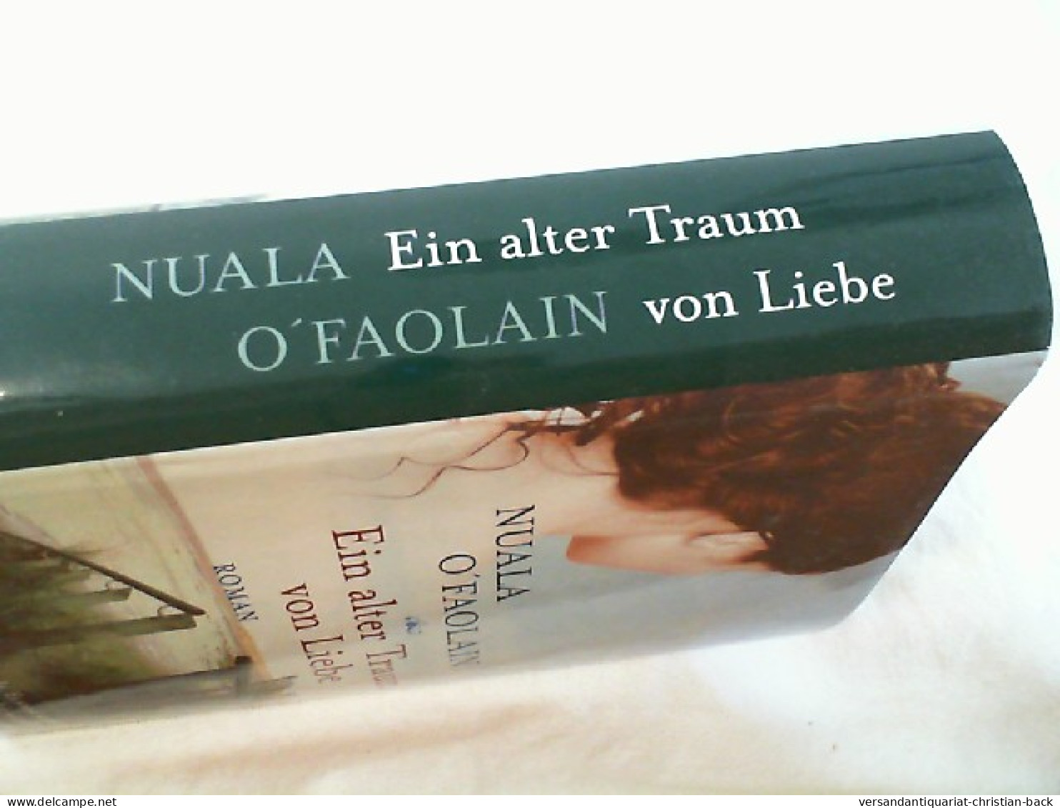 Ein Alter Traum Von Liebe : Roman. - Amusement