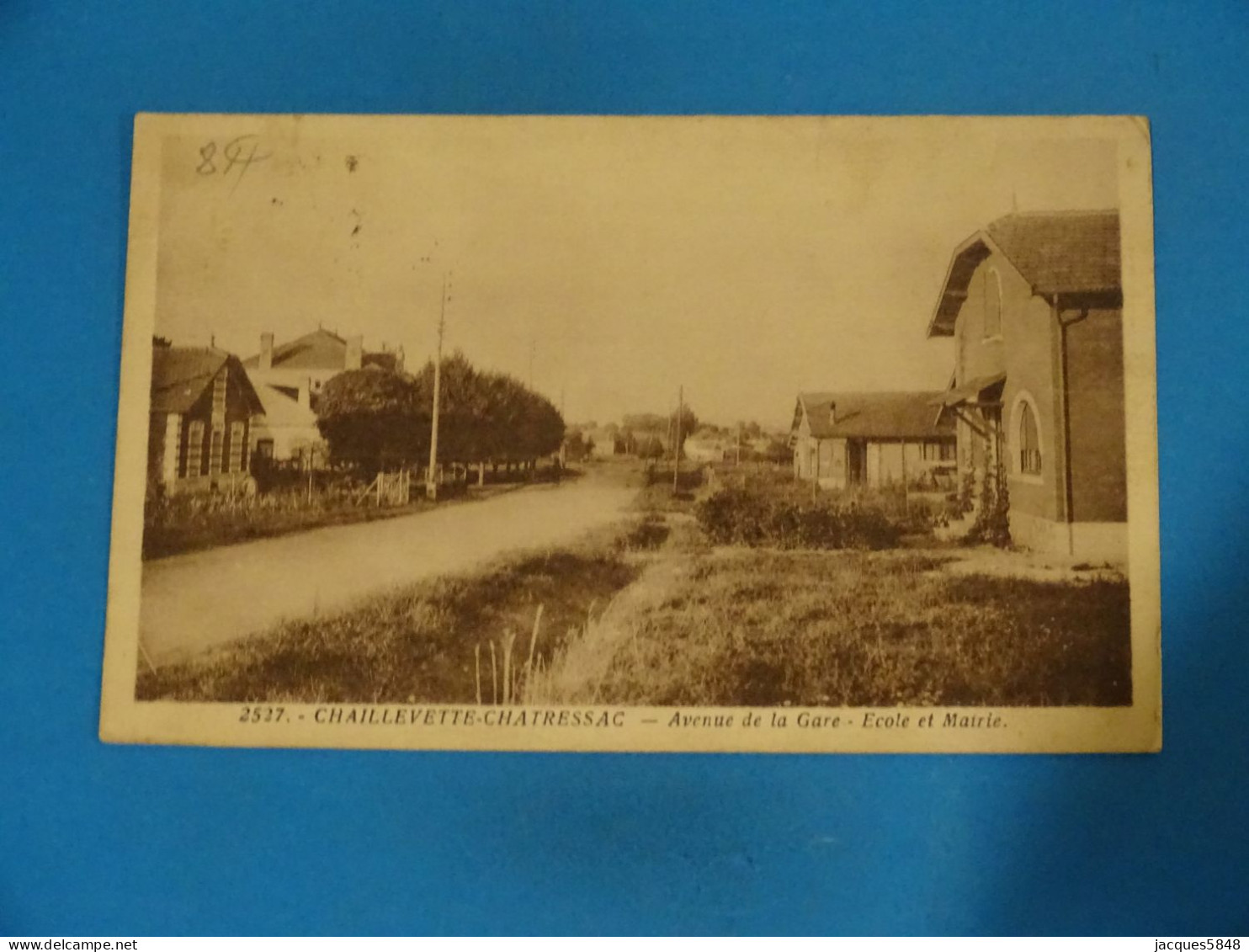 17) Chaillevette-Chatressac - N°2527 - Avenue De La Gare - école Et Mairie - Année:1936 - EDIT: - Montendre