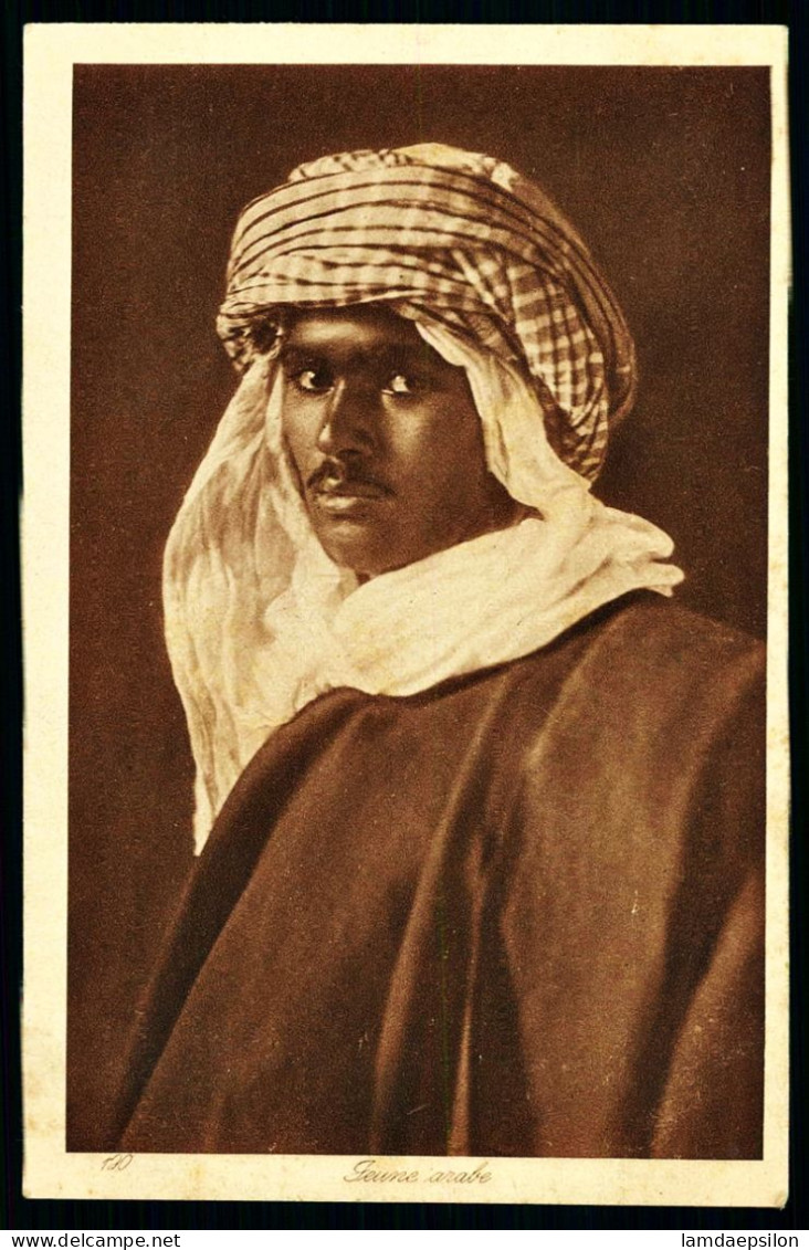 A67  ALGERIE CPA  JEUNE ARABE - Collections & Lots