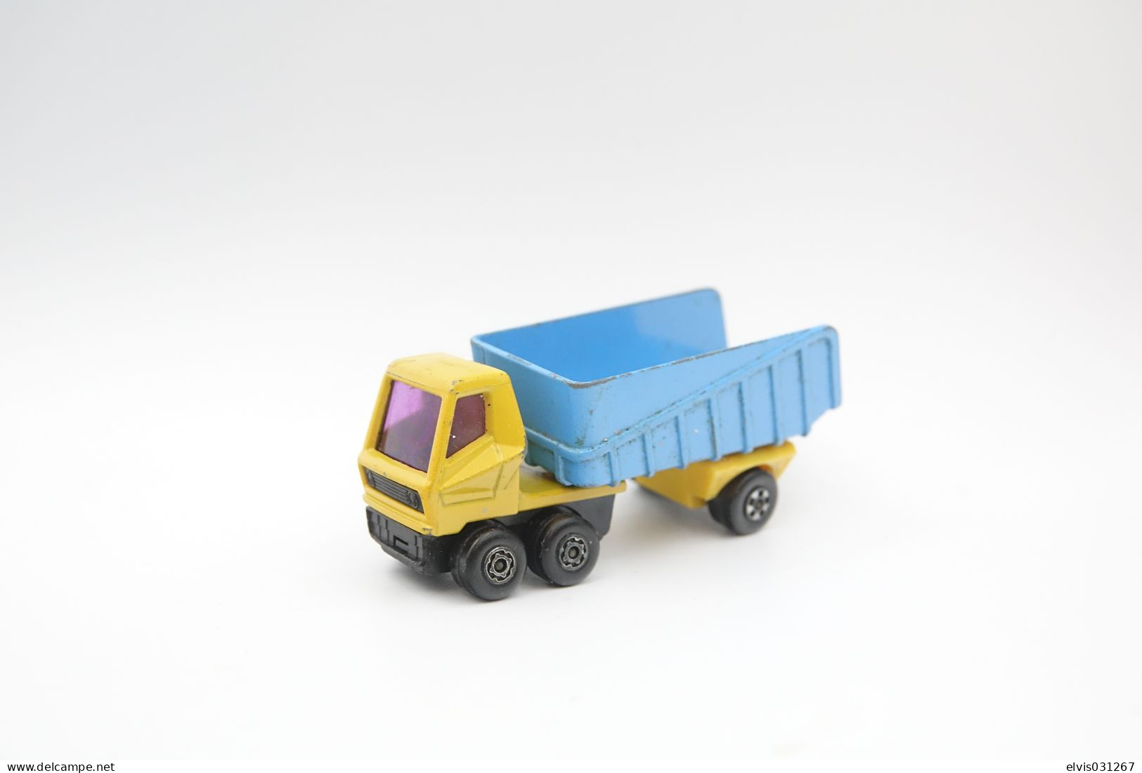 Matchbox Lesney MB50-B2 Articulated Dump Truck, Issued 1973, Scale : 1/64 - Lesney