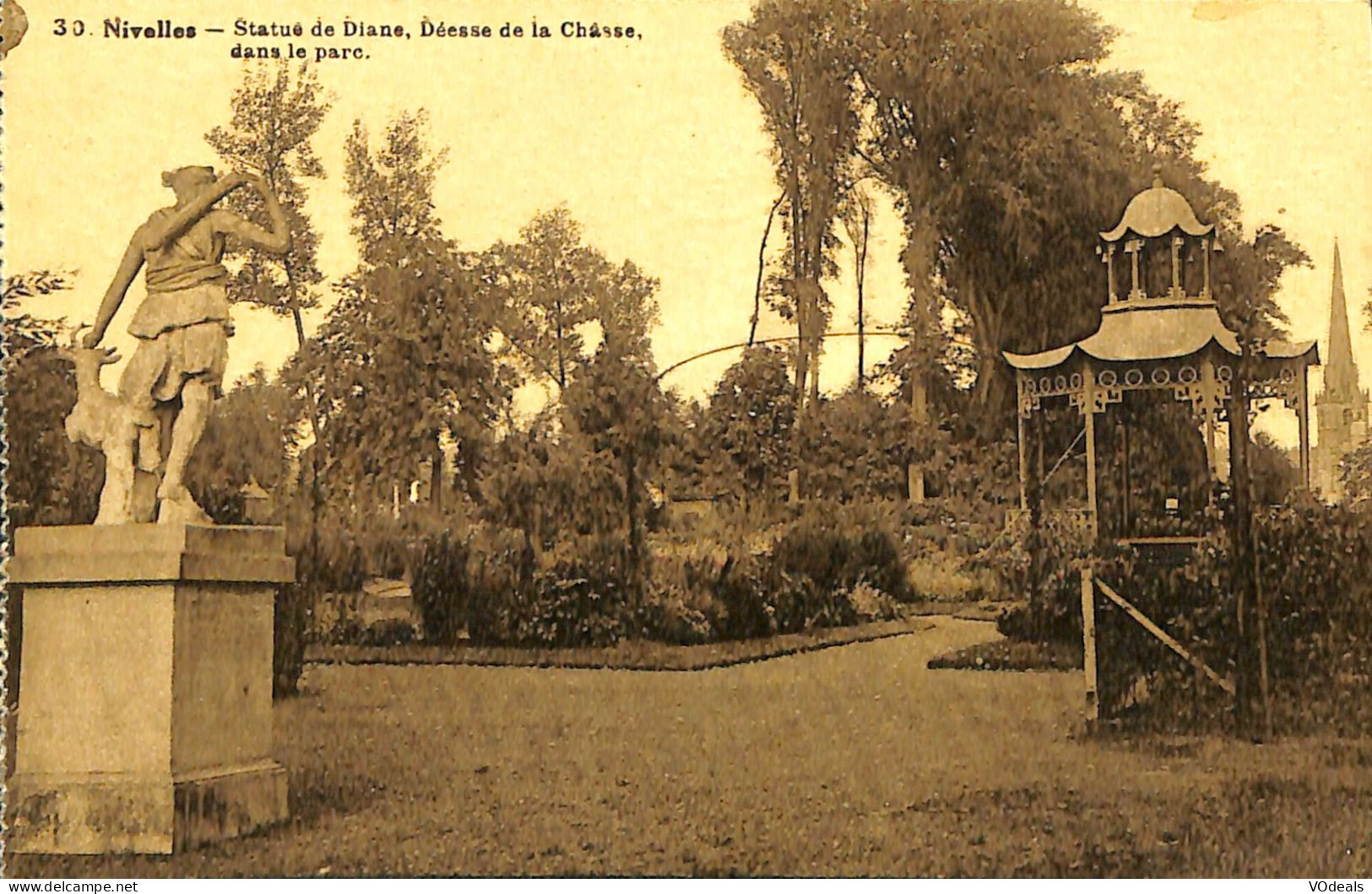 Belgique - Brabant Wallon - Nivelles - Statue De Diane, Déesse De La Châsse Dans Le Parc - Nivelles