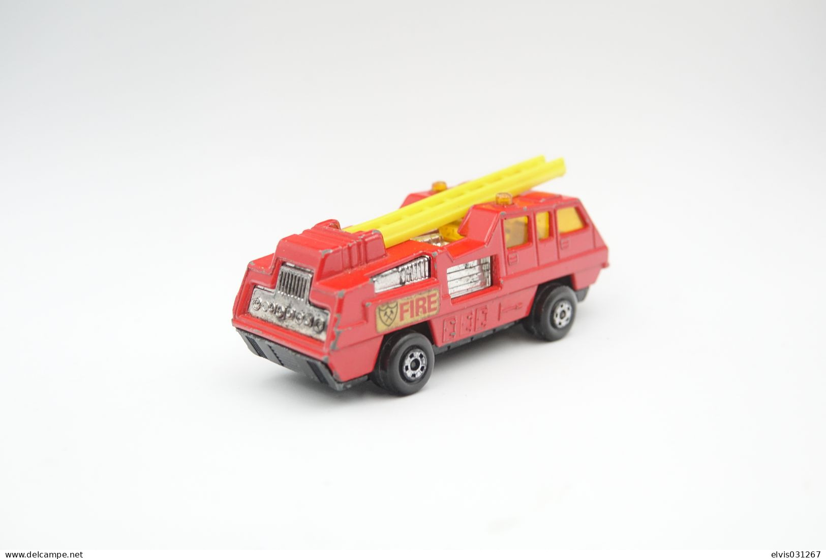 Matchbox Lesney MB22-C6 Blaze Buster, Issued 1975, Scale : 1/64 - Lesney