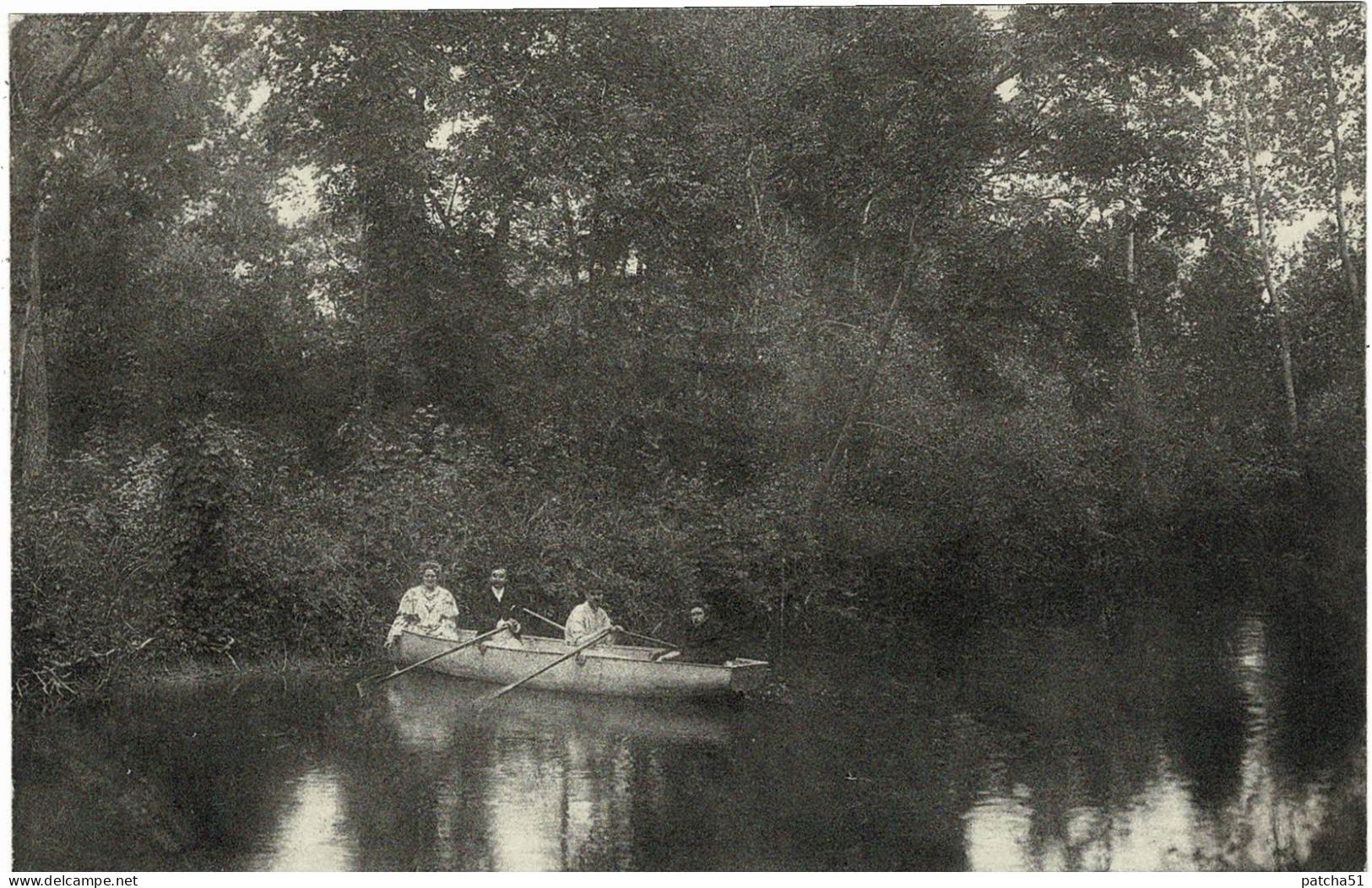 CANOTAGE (certainement Sur La Vesle), Deux Hommes Et Deux Femmes En Promenade Sur L'eau - Voyagée 1905 - Sillery