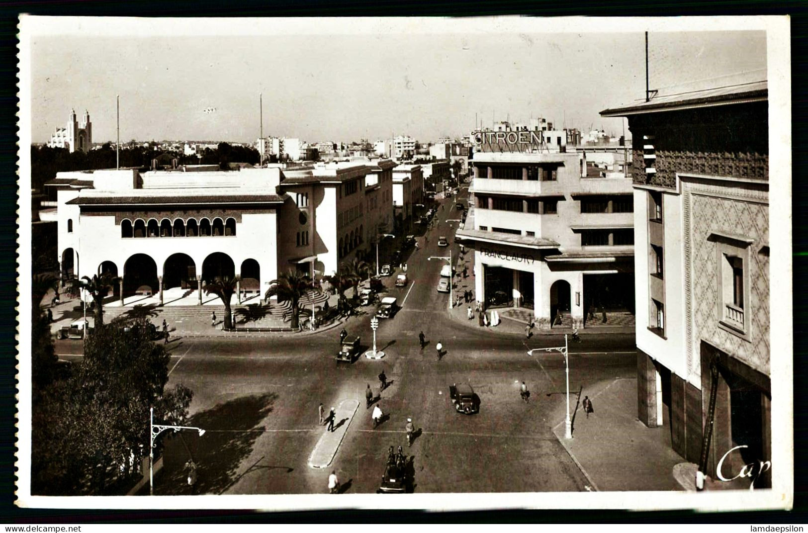 A67  MAROC CPA CASABLANCA - LE CARREFOUR DE LA POSTE - Collections & Lots