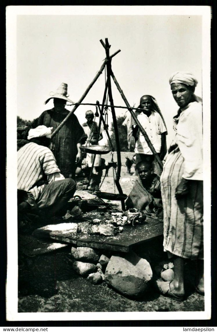 A67  ALGERIE CPA  LES SOUKS - LA BOUCHERIE - Sammlungen & Sammellose