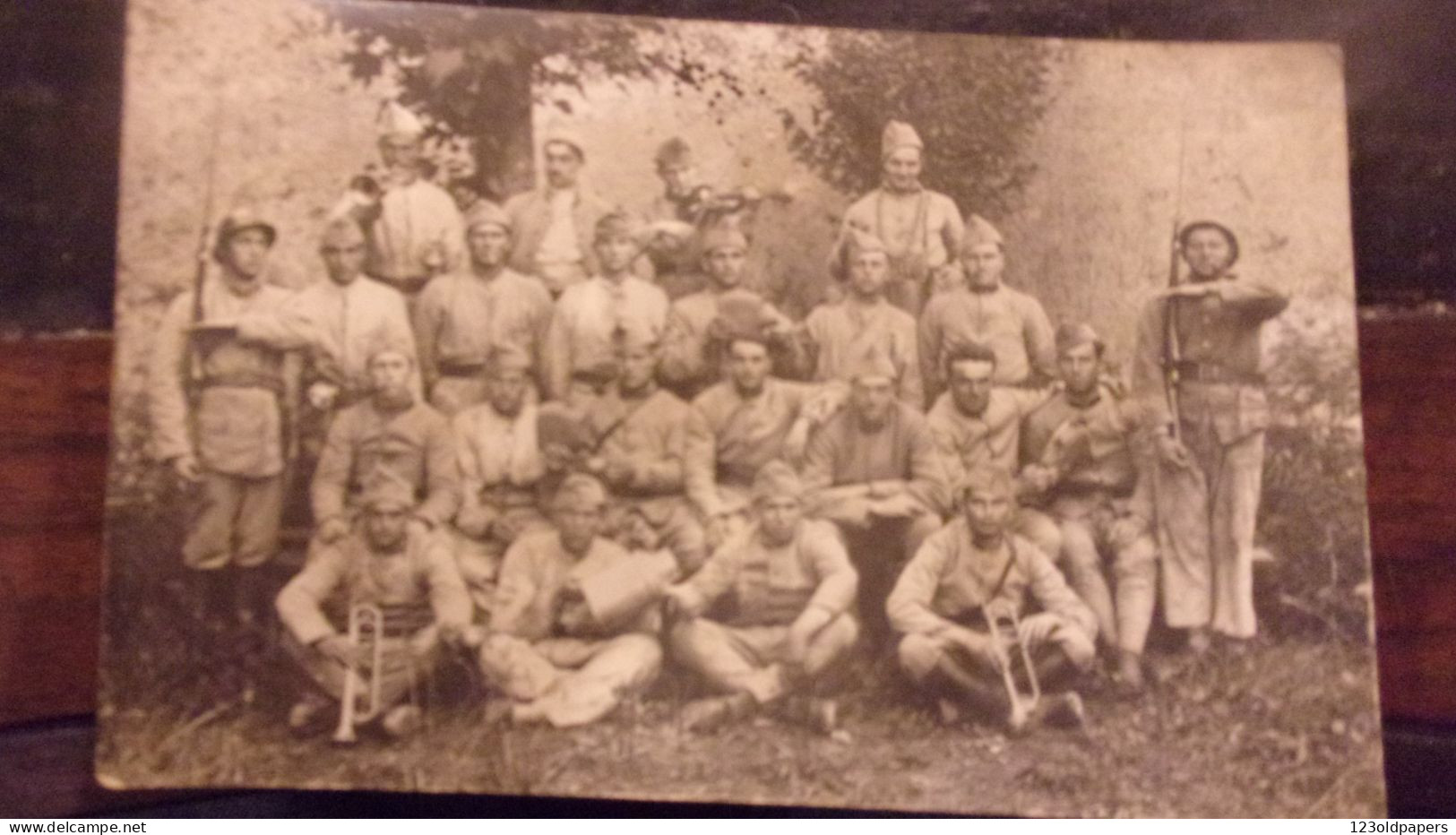 WWI GUERRE 1914   CARTE PHOTO SOLDAT  UNIFORME POILU VIOLON MUSIQUE - War 1914-18