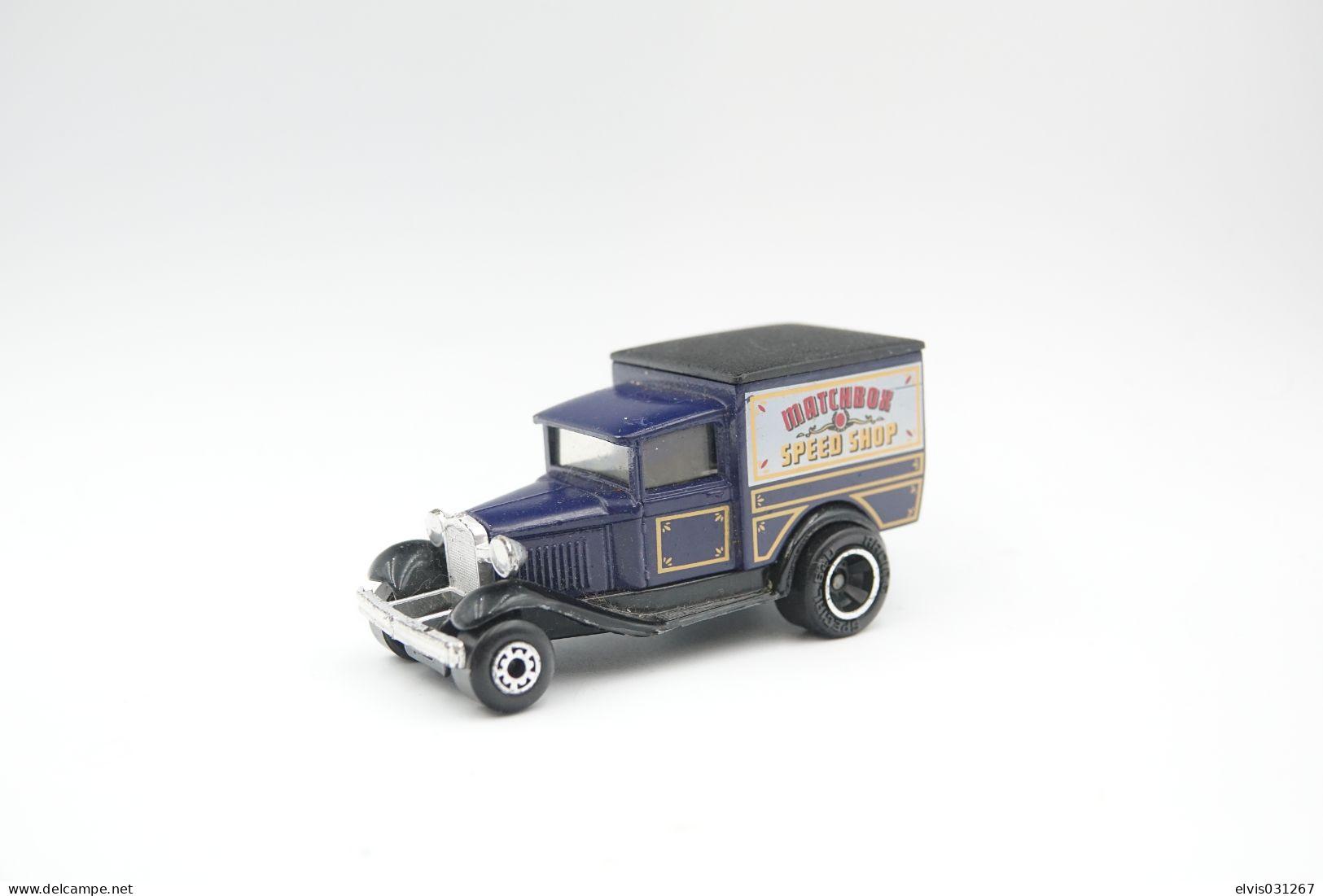 Matchbox Lesney MB38-E19 Model A Ford Van, Issued 1982, Scale : 1/64 - Lesney