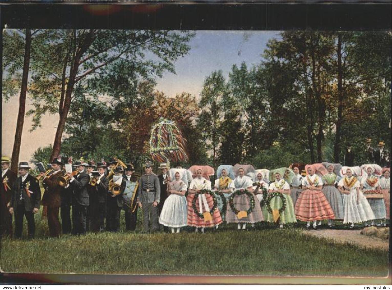 41346922 Burg Spreewald Richtfestzug Einbringen Der Krone Burg - Burg (Spreewald)