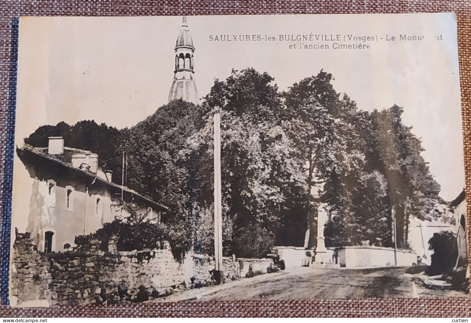 SAULXURES Les BULGNEVILLE . 88 . Monument Et Ancien Cimetière . 1939 - Saulxures Sur Moselotte