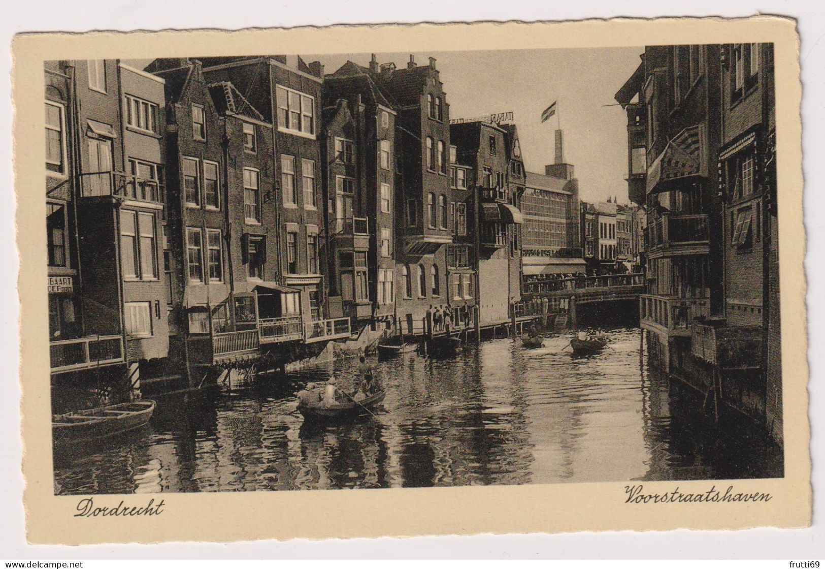 AK 197396 NETHERLANDS - Dordrecht - Voorstraatshaven - Dordrecht