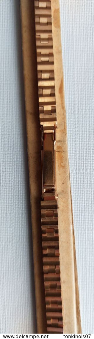 Bracelet De Montre Femme Années 1930/1960 En Métal Plaqué Or - Orologi Antichi