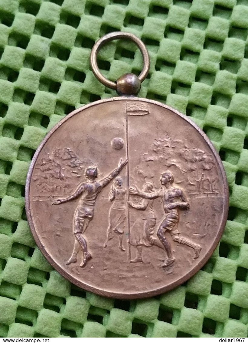 Medaille -Korfbal : A.K.C. Swift 3e. Pr. 1930   -  Original Foto  !! - Altri & Non Classificati