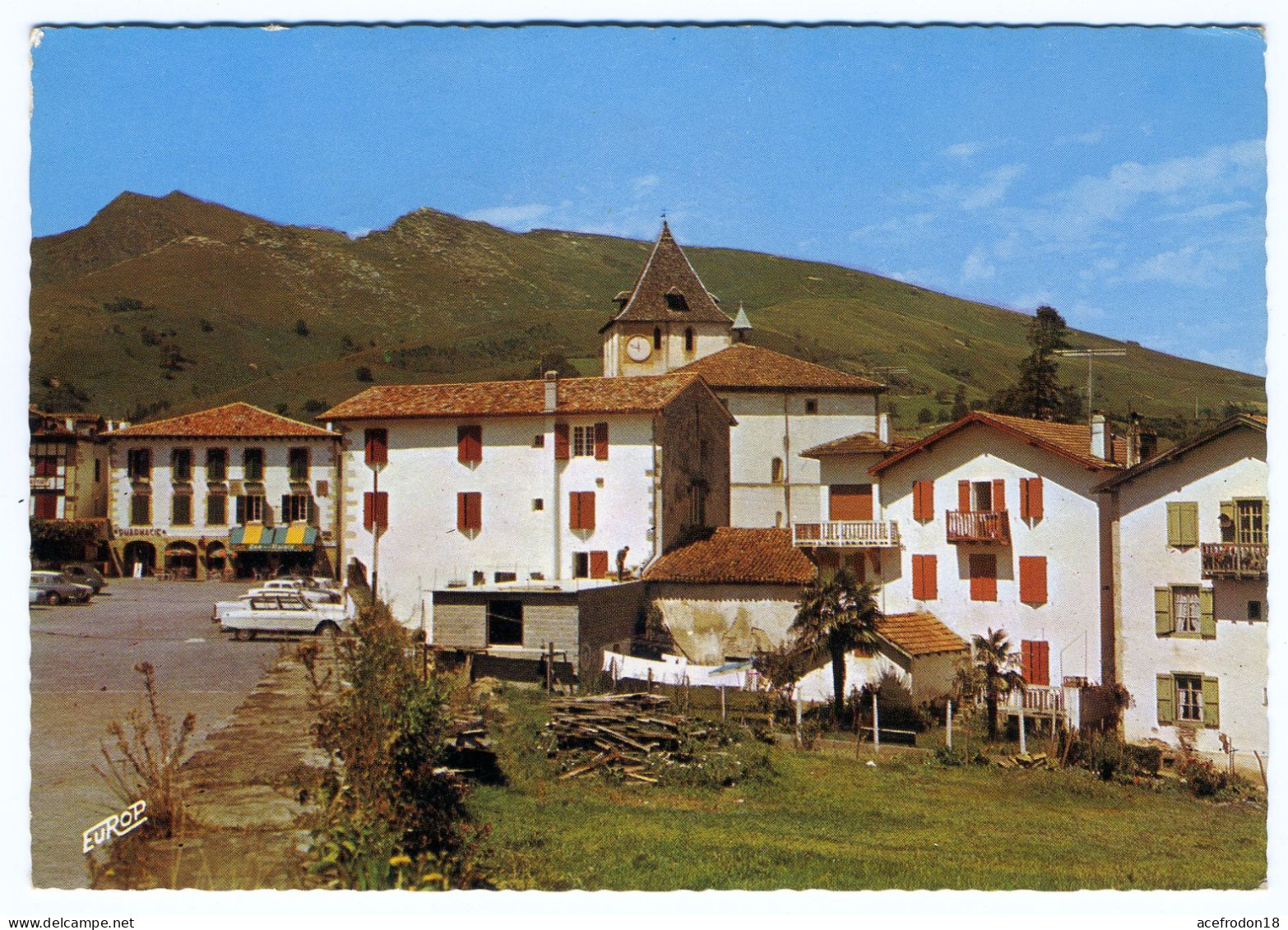 64 - Sare En Pays Basque Et Au Fond La Rhune - Sare