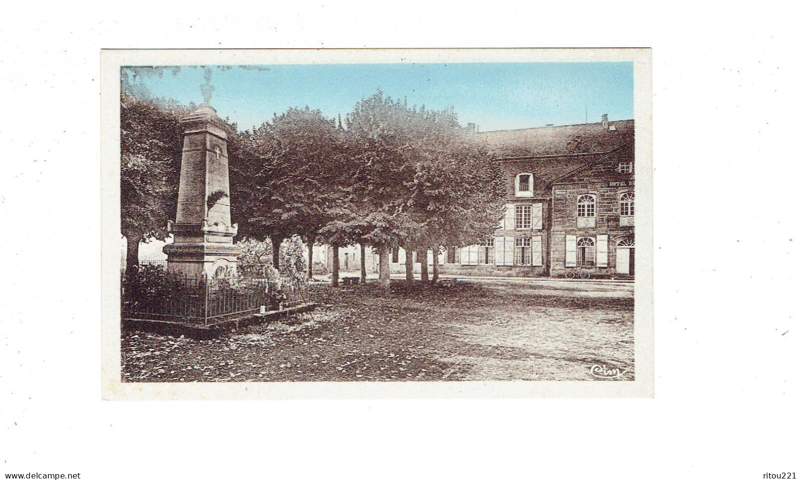 CPA - 70 - VAUVILLERS - Château Et Monument - Cim - Hotel De Ville Vélo - Vauvillers