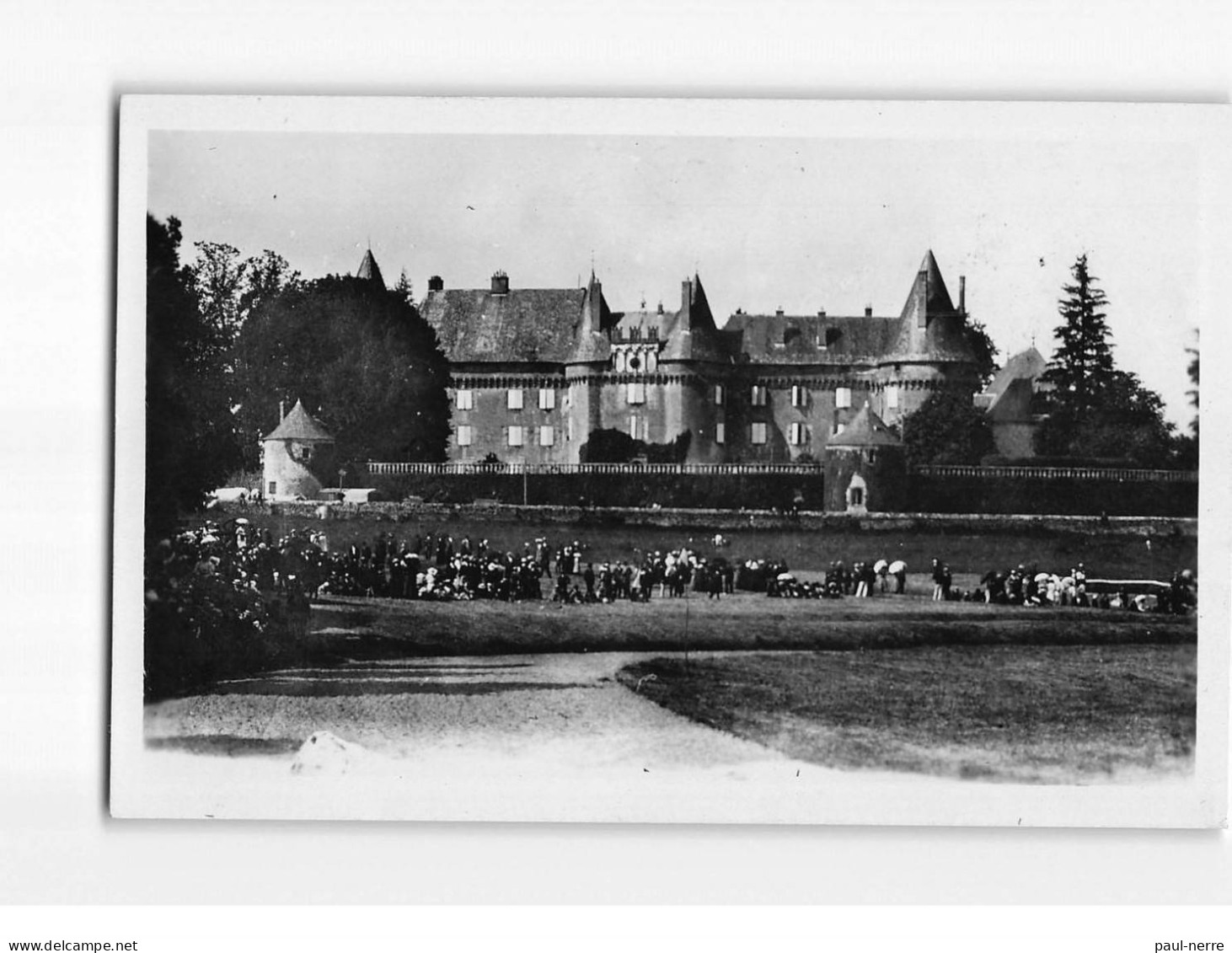 POMPADOUR : Le Château - Très Bon état - Arnac Pompadour