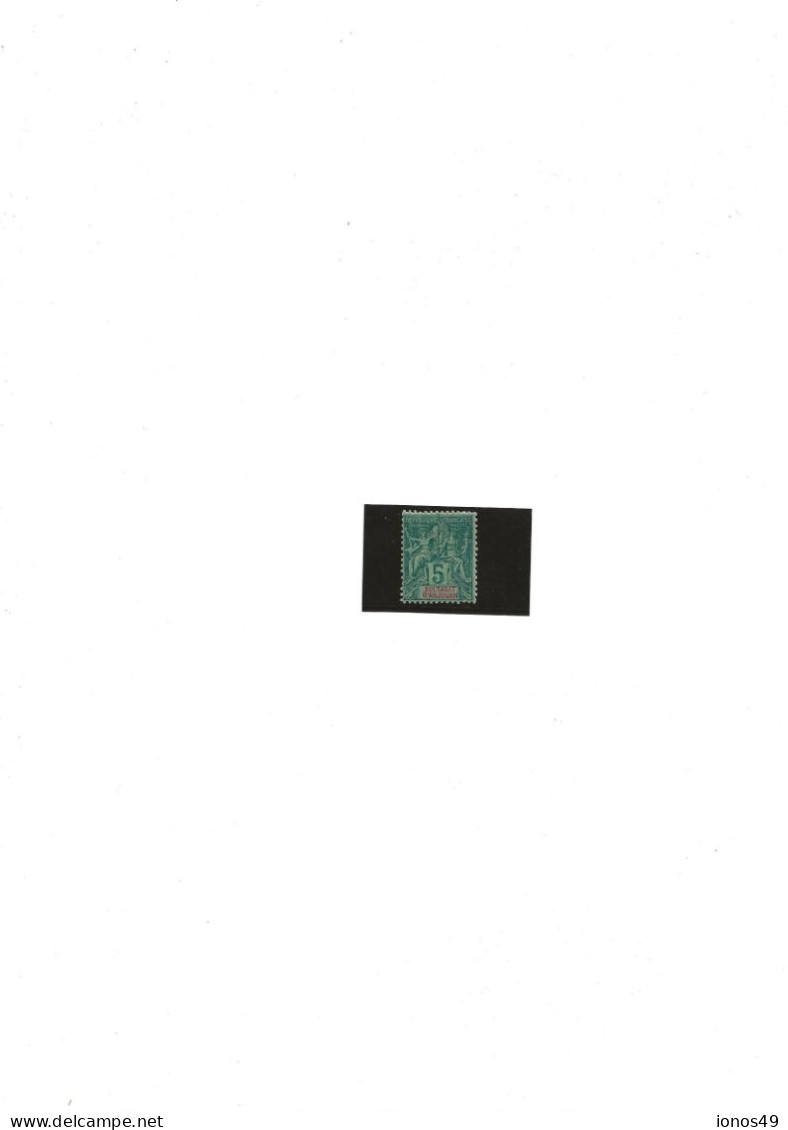 N° 4 Trace De Charniere - Unused Stamps