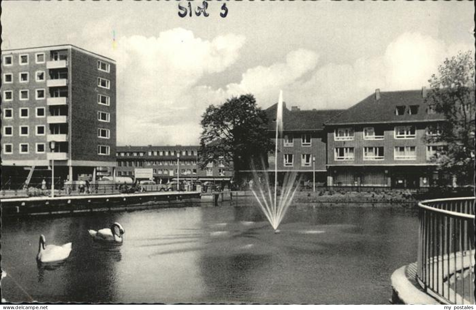 41344521 Stolberg Rheinland Bartiusweiher Fontaene Schwan Stolberg - Stolberg