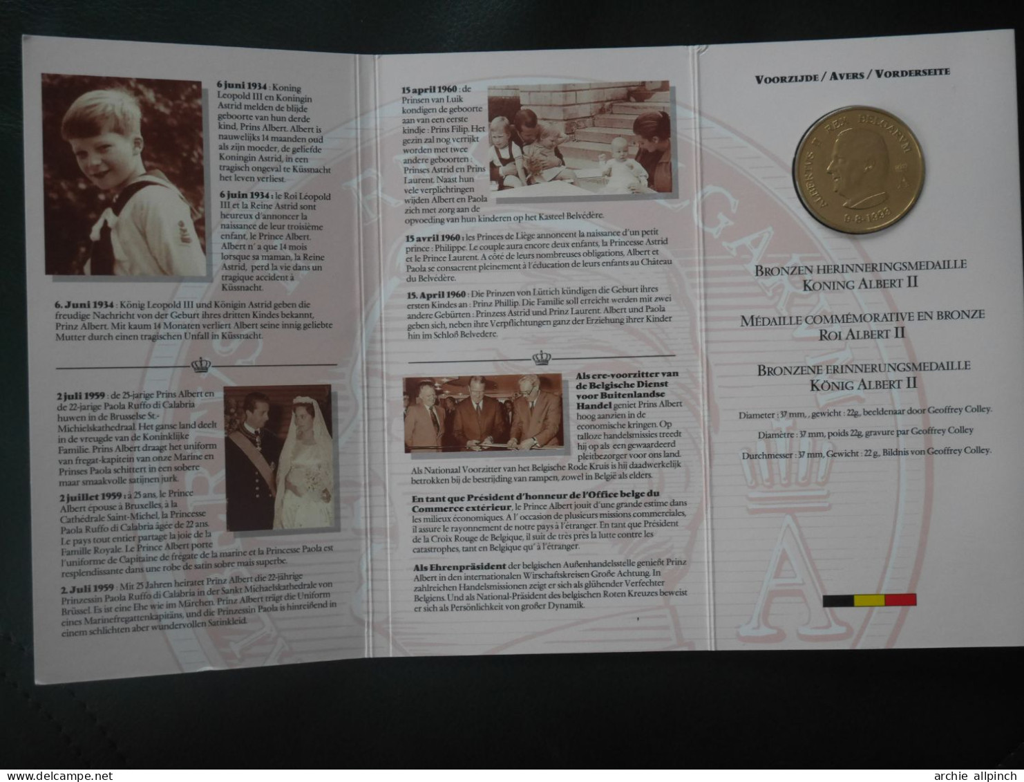 Médaille Commémorative En Bronze - Albert II, Accession Au Trône 1993 - Monarquía / Nobleza