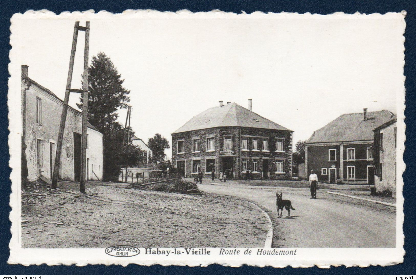 Habay-la-Vieille. Route De Houdemont. Magasin Primagaz. Passants Et Clients Du Magasin. - Habay