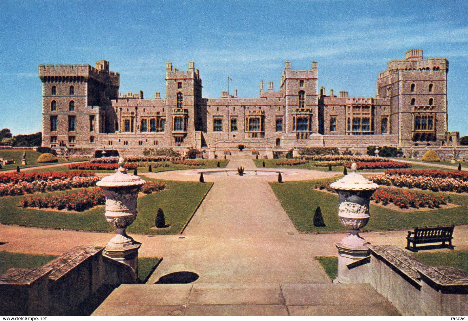 CPM - N2 - ANGLETERRE - WINDSOR CASTLE - VIEW OF THE PRIVATE APARTMENTS ANS THE EAST TERRACE - Windsor Castle