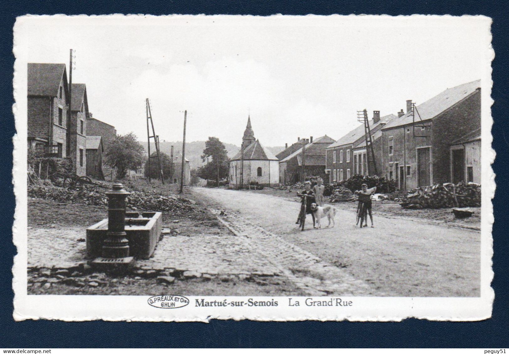 Martué-sur-Semois( Florenville). La Grand' Rue. Chapelle Saint-Roch. Enfants à Vélo. - Florenville