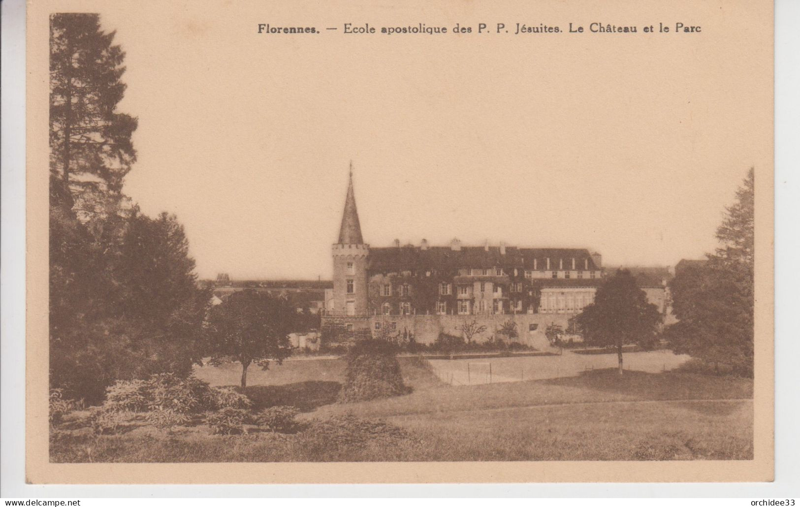 CPA Florennes - Ecole Apostolique Des P. P. Jésuites - Le Château Et Le Parc - Florennes