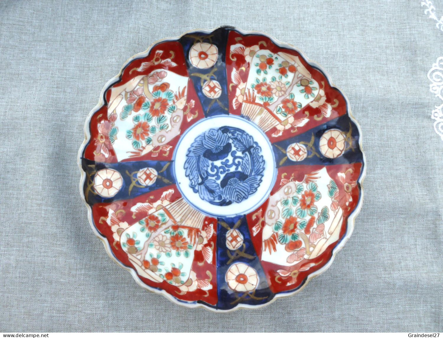 Assiette En Porcelaine Imari Japon, Fin Du XIXème Siècle, ère Meiji - Arte Asiático