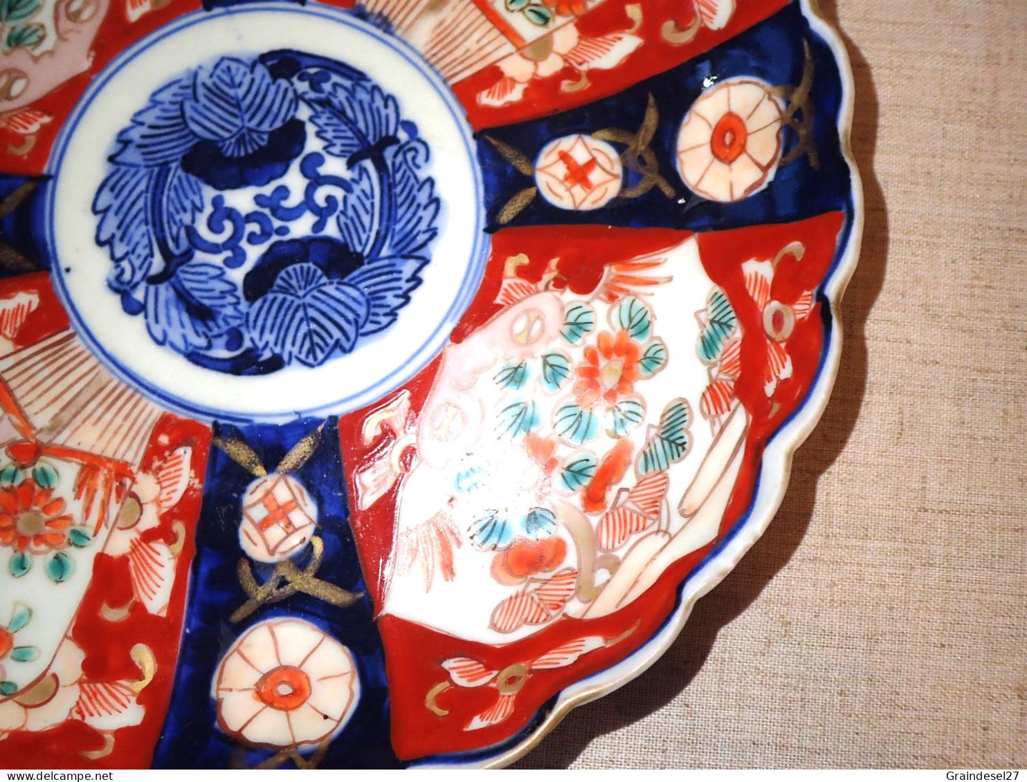 Assiette En Porcelaine Imari Japon, Fin Du XIXème Siècle, ère Meiji - Arte Asiático