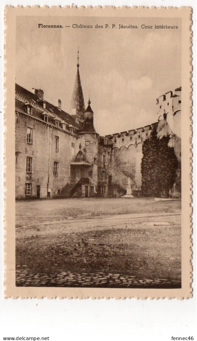 BELGIQUE - FLORENNES - Château Des P.P. Jésuites. Cour Intérieure (G120) - Florennes