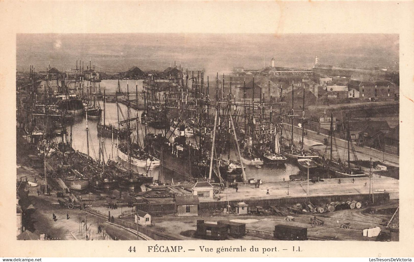 FRANCE - Fécamp - Vue Générale Du Port - LL - Bateaux - Carte Postale Ancienne - Fécamp