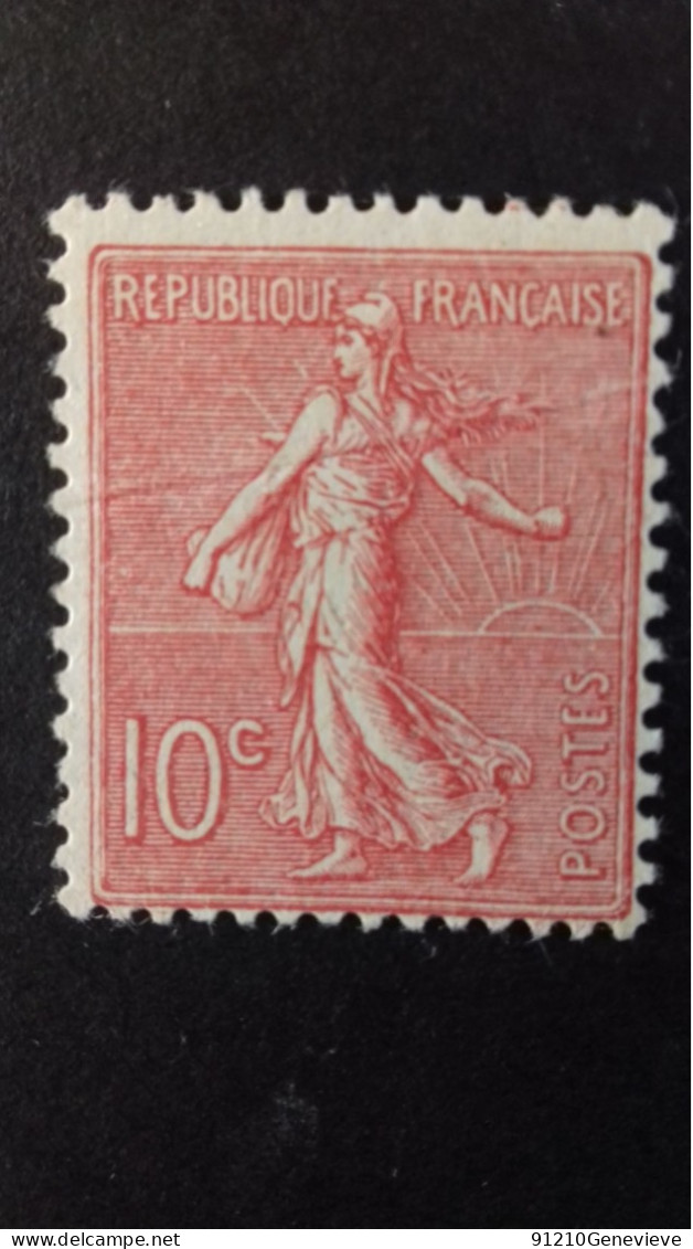 FRANCE N°129 L ** (MAURY)  VARIETE   "pli Accordéon" - Unused Stamps
