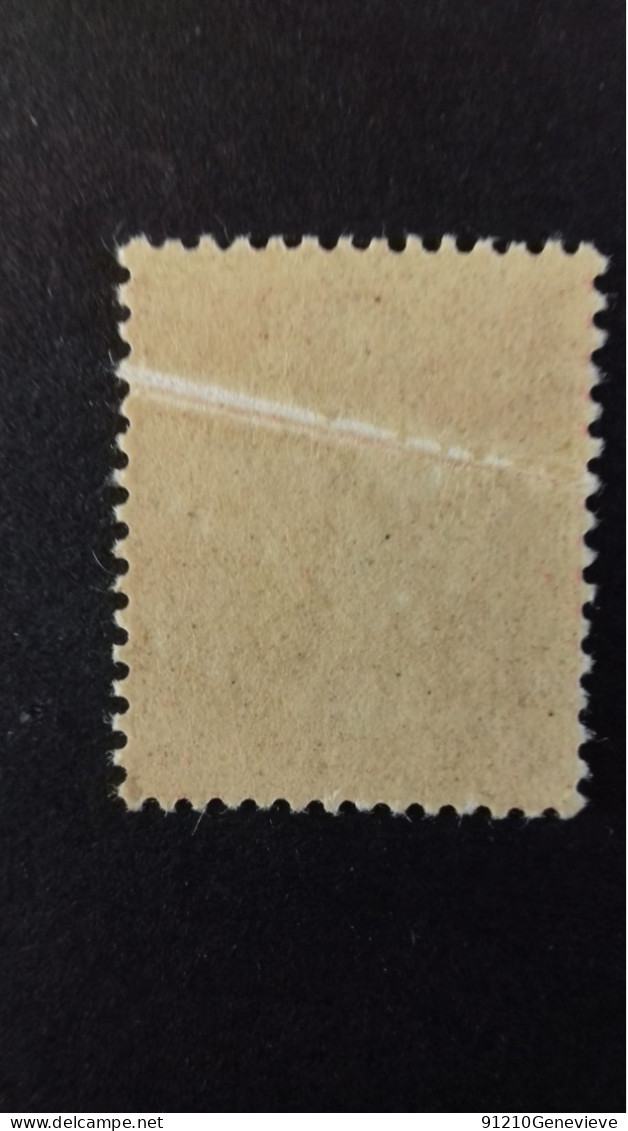 FRANCE N°129 L ** (MAURY)  VARIETE   "pli Accordéon" - Unused Stamps