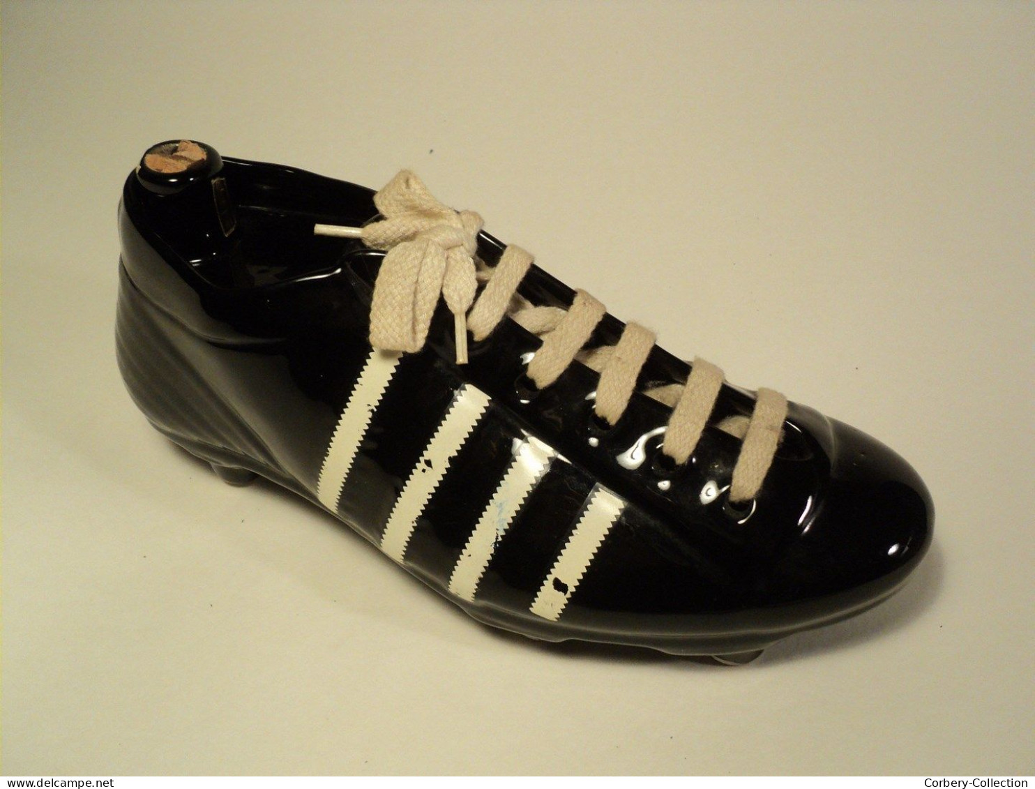 Bouteille Liqueur Garnier K.L.E.M Chaussure De Foot Céramique - Spiritueux