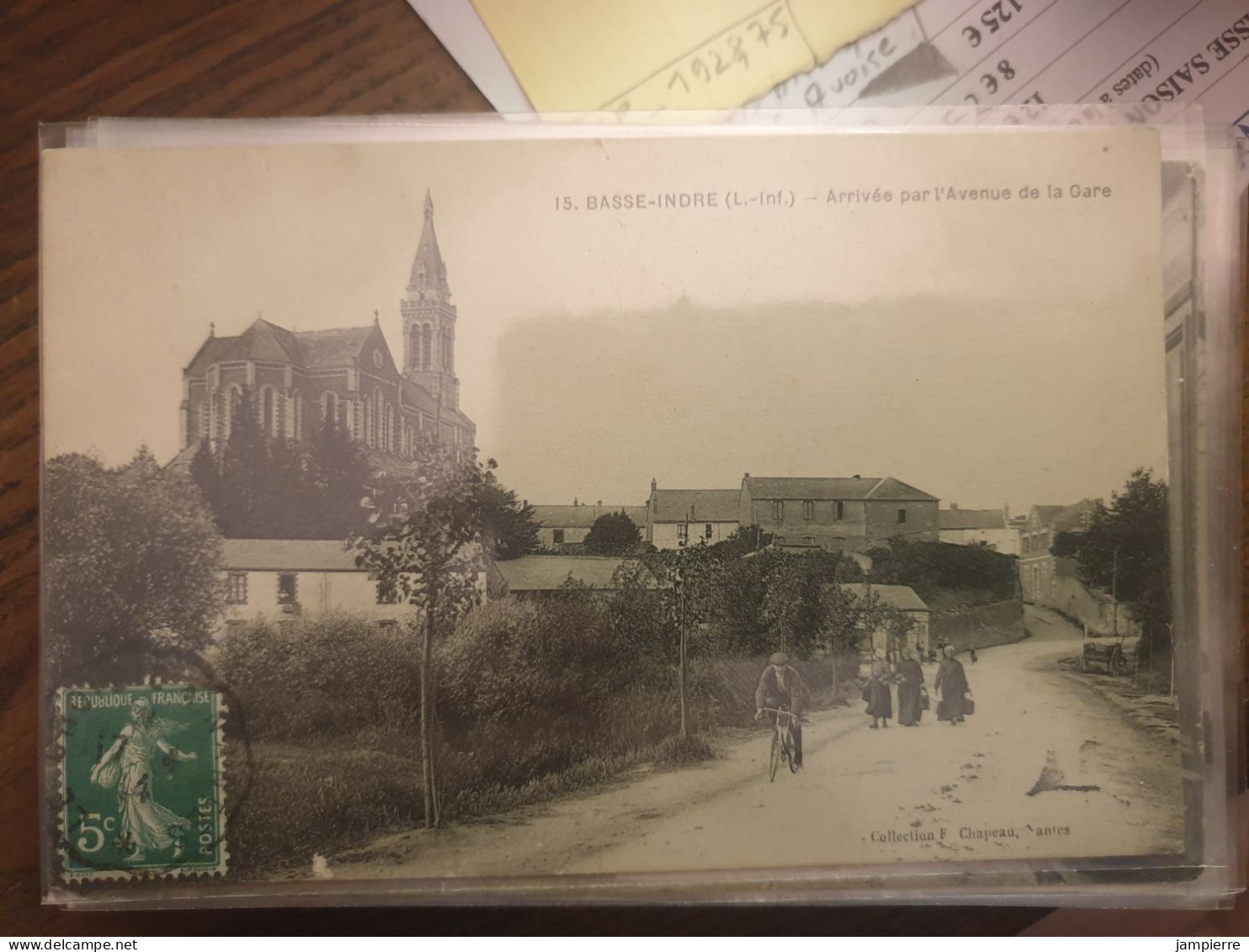 15. Basse-Indre (L.-Inf.) - Arrivée Par L'Avenue De La Gare - Basse-Indre