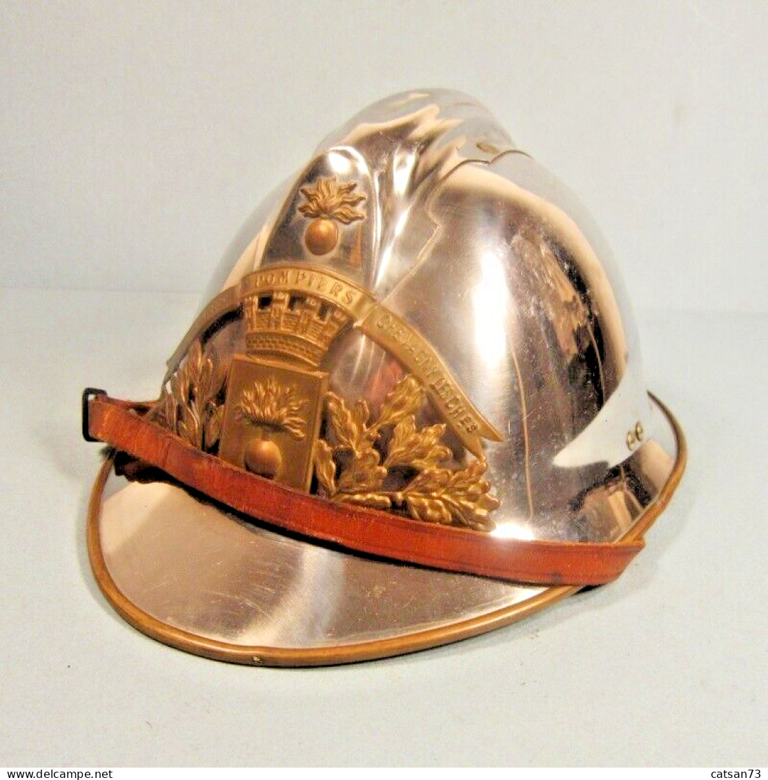 CASQUE DES SAPEURS POMPIERS DE LA VILLE DE CHEVAGNY LES CHEVRIERES MODELE 1933 - Casques & Coiffures