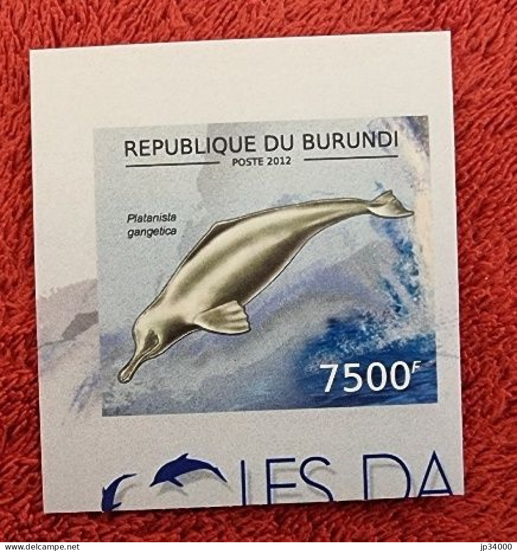 BURUNDI Mammiferes Marins, Dauphins, Dauphin. Yvert N°1988 Non Dentelé.** Neuf Sans Charnière (MNH) - Dolphins