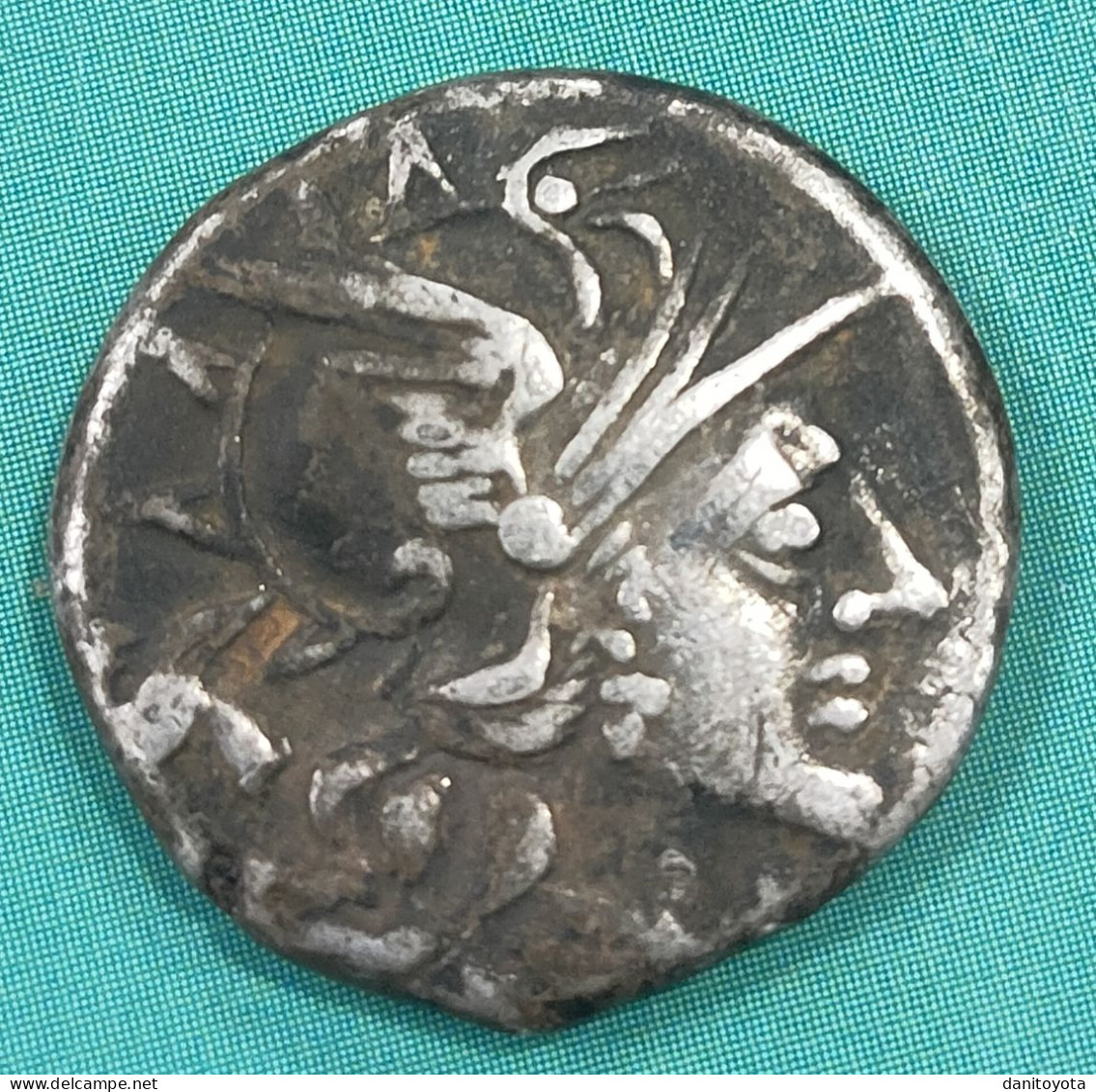 ROMA. PERIODO REPUBLICA. AÑO 145 A.C. DENARIO. FAMILIA JUNIA. PESO 3.5 GR - Röm. Republik (-280 / -27)