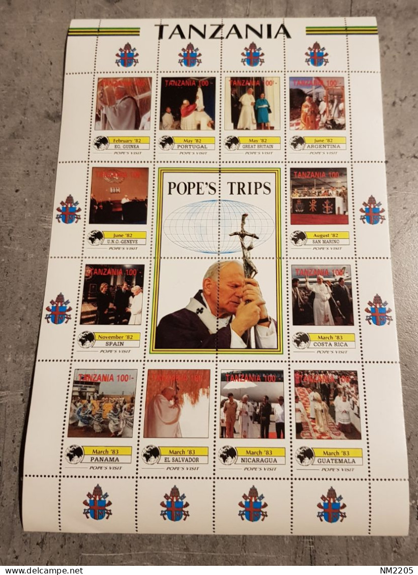 TANZANIA POPE'S TRIPS SHEET MNH - Papes