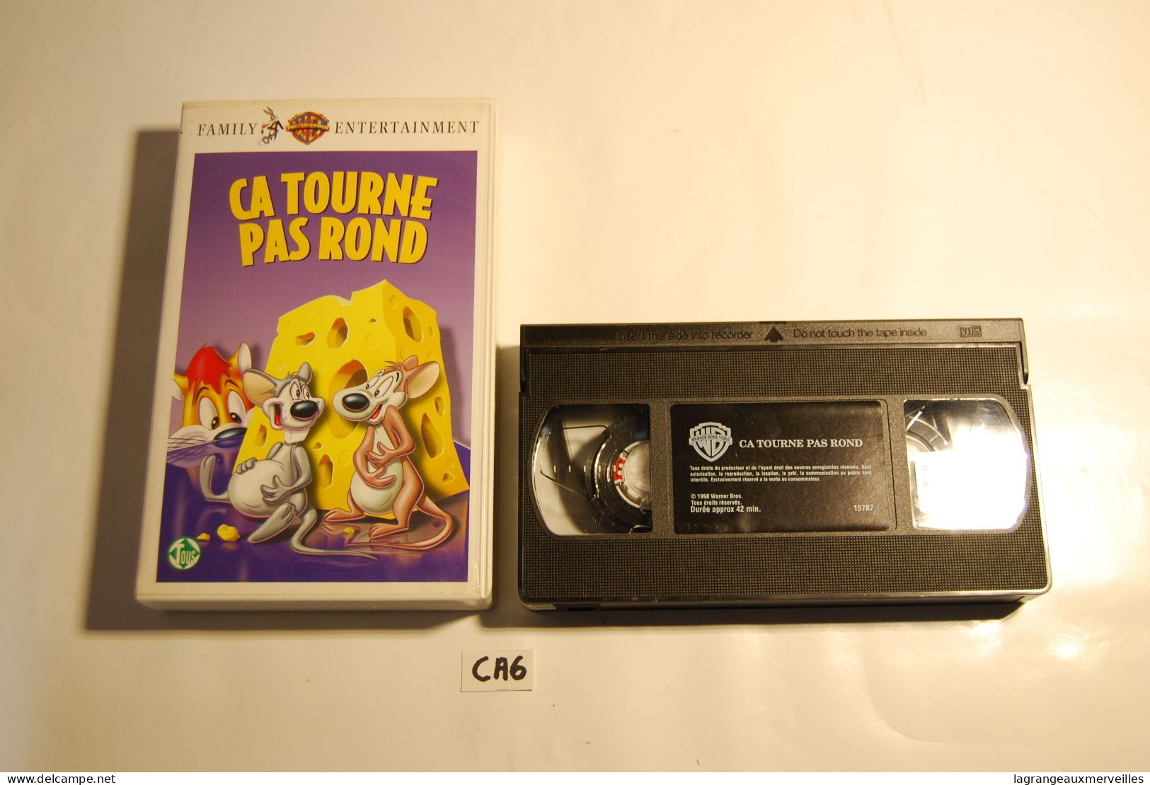 CA6 K7 - Cassette Vidéo VHS - CA TOURNE PAS ROND - Familiari